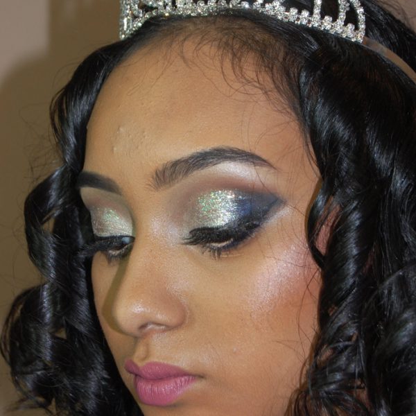 Bold eyes with lots of glitter for this sweet 16 princess - party makeup by Naz Beauty